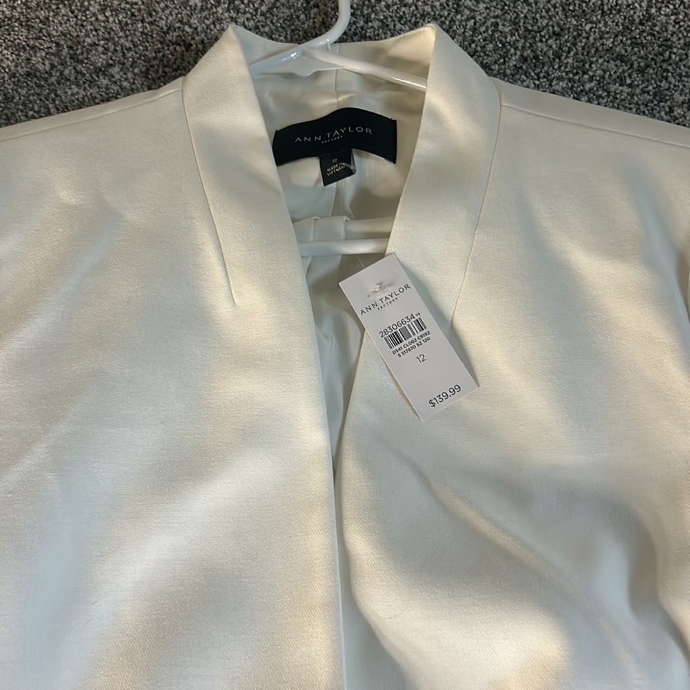 white Ann Taylor blazer size 12 - Picture 3 of 3